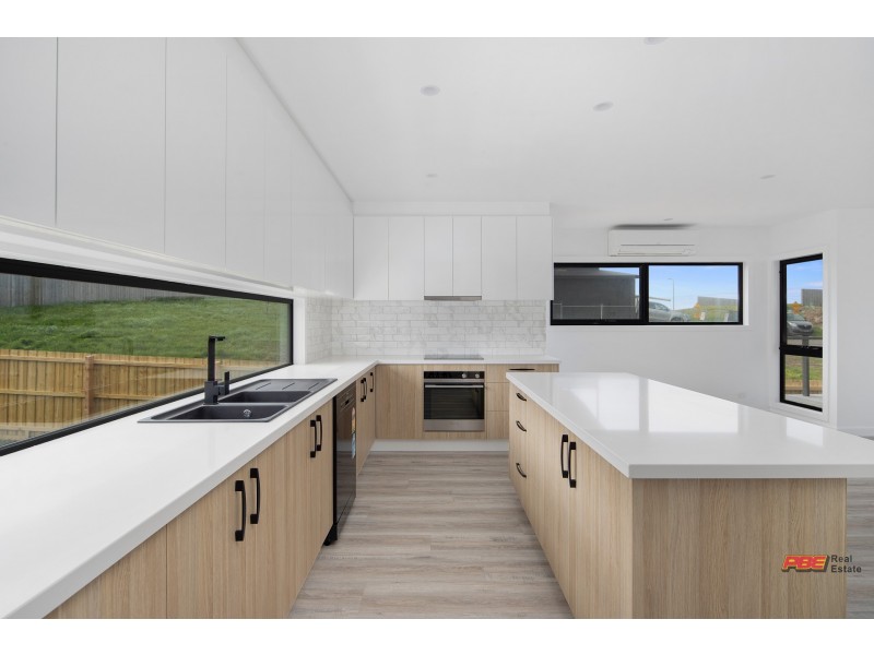 15 Hillcrest Avenue, Kilcunda VIC 3995