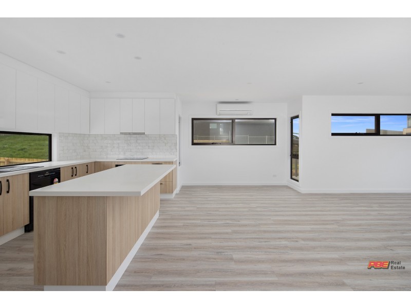 15 Hillcrest Avenue, Kilcunda VIC 3995