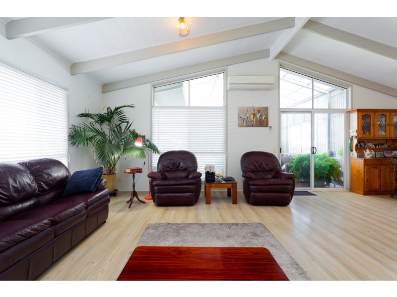 11 REEF STREET, Cape Paterson VIC 3995