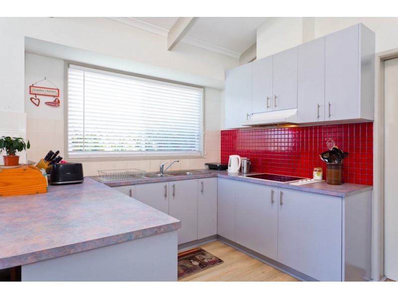 11 REEF STREET, Cape Paterson VIC 3995