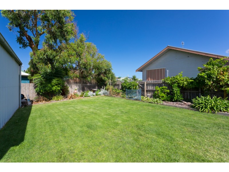 11 REEF STREET, Cape Paterson VIC 3995