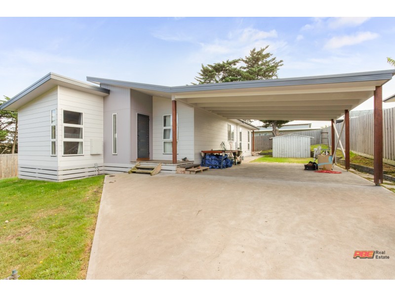 8 Blacksmith Close, Dalyston VIC 3992