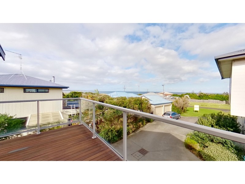 2/1a Rees Street, Kilcunda VIC 3995