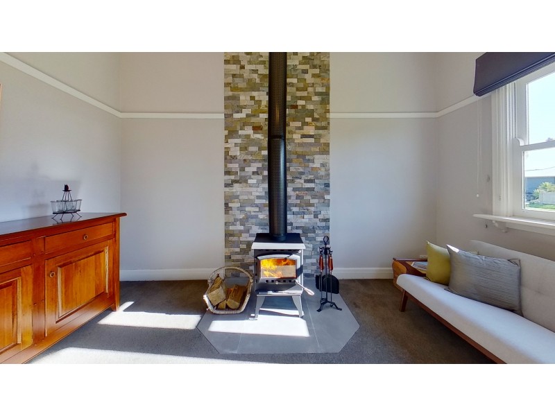 18 Mary Street, Dalyston VIC 3992