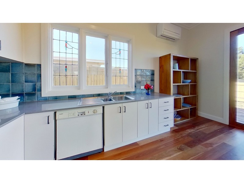 18 Mary Street, Dalyston VIC 3992