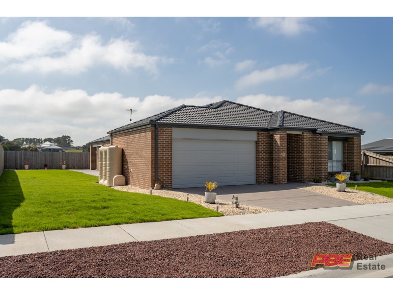 10 Racecourse Crescent, Dalyston VIC 3992