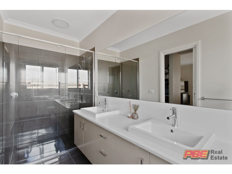 10 Racecourse Crescent, Dalyston VIC 3992