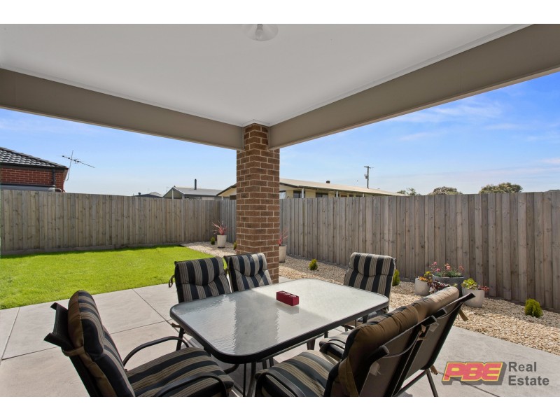 10 Racecourse Crescent, Dalyston VIC 3992