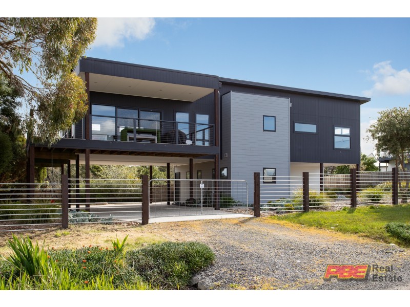 12 Seaview Crescent, Kilcunda VIC 3995