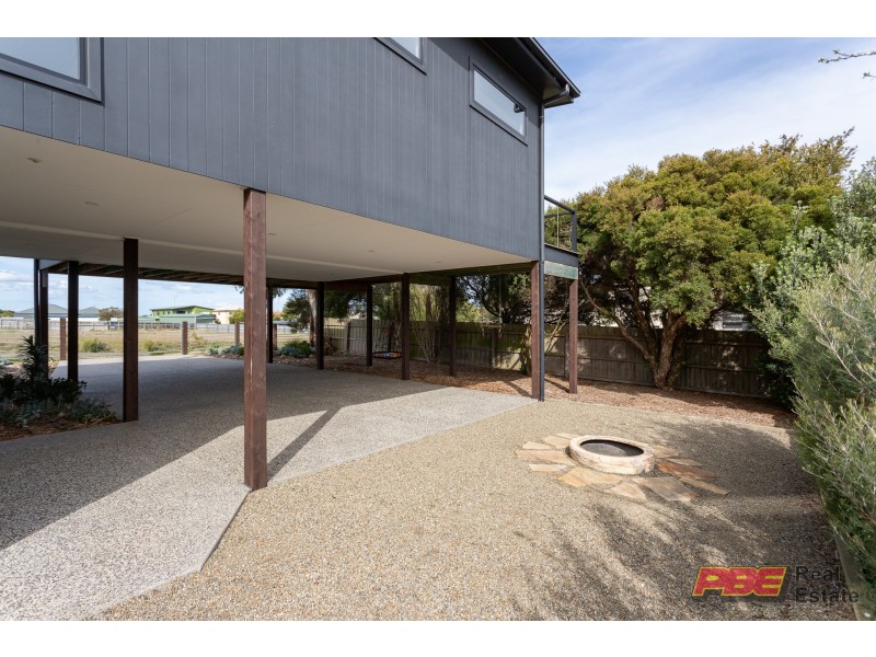 12 Seaview Crescent, Kilcunda VIC 3995