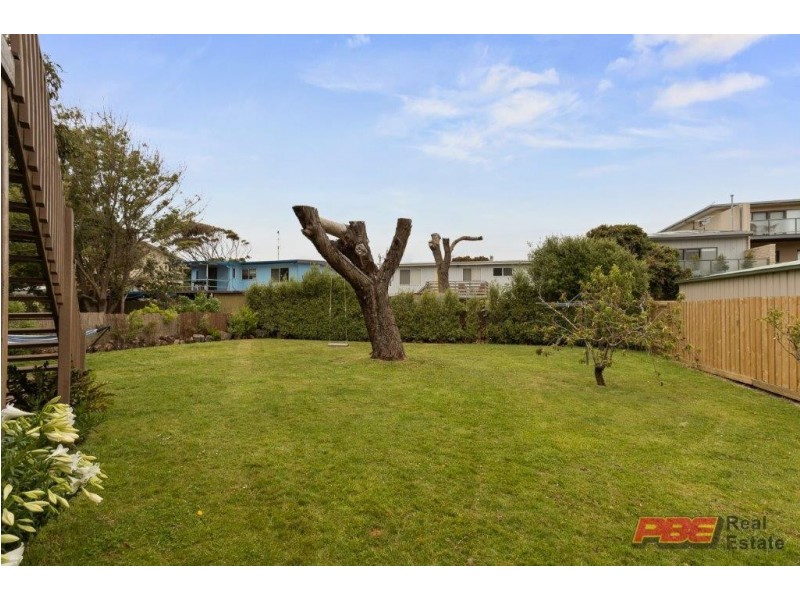 11 NARDOO STREET, Cape Paterson VIC 3995