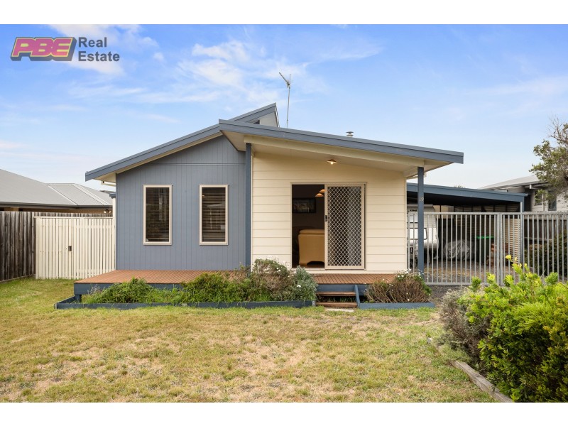 19 MARINE STREET, Cape Paterson VIC 3995