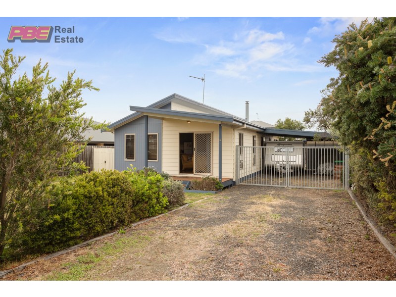 19 MARINE STREET, Cape Paterson VIC 3995