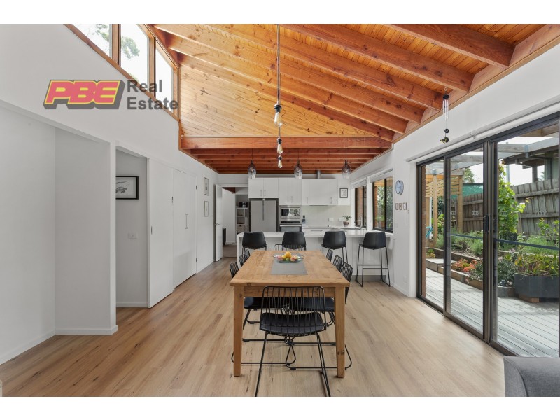 4 MOONAH STREET, Cape Paterson VIC 3995