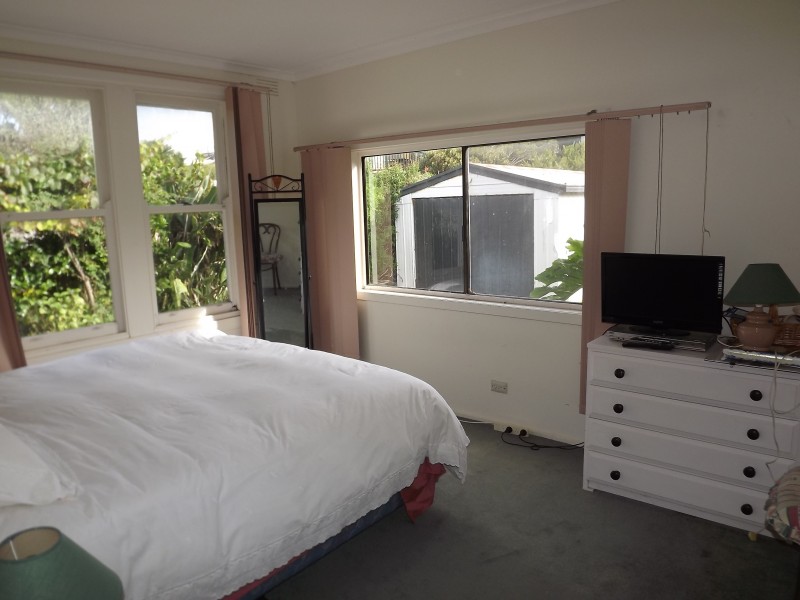 42 CORAL STREET, Cape Paterson VIC 3995