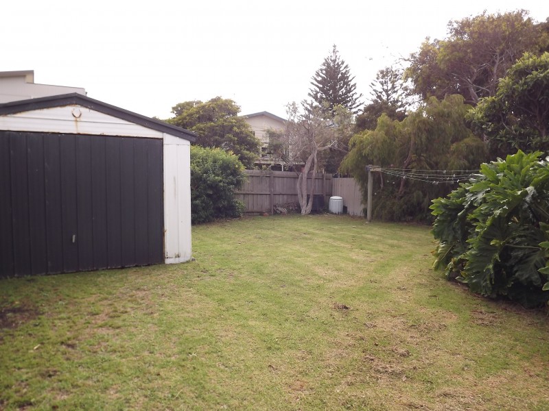 42 CORAL STREET, Cape Paterson VIC 3995