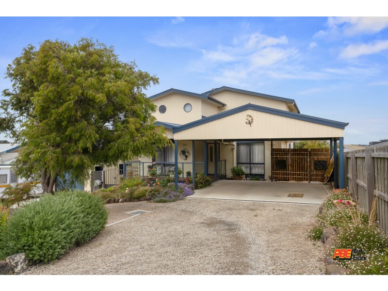 4 BONWICK COURT, Kilcunda VIC 3995