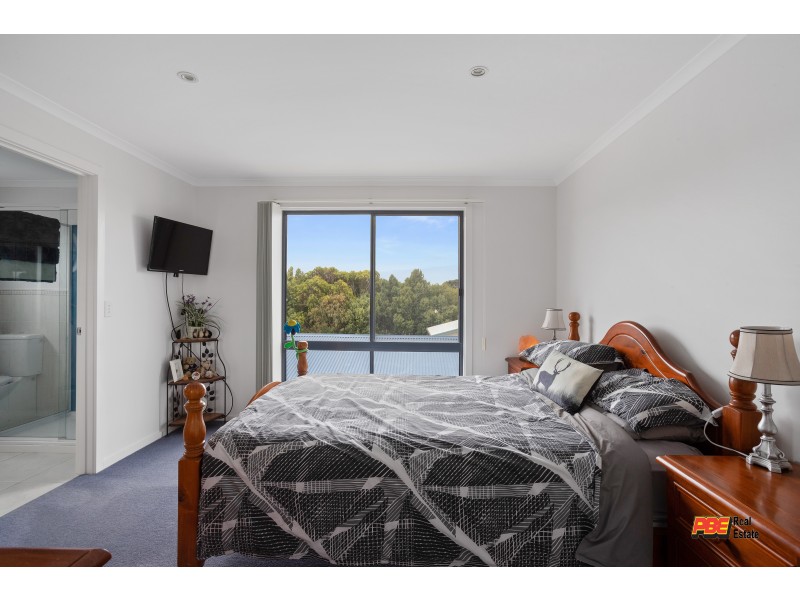 4 BONWICK COURT, Kilcunda VIC 3995