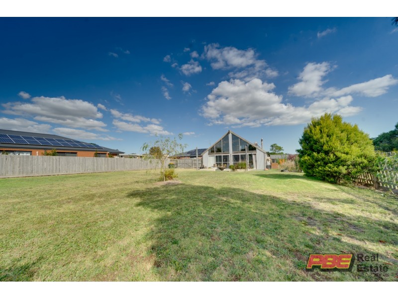 16 Church Close, Dalyston VIC 3992