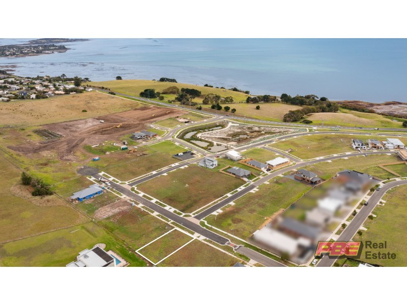 27 Elsa Terrace, San Remo VIC 3925