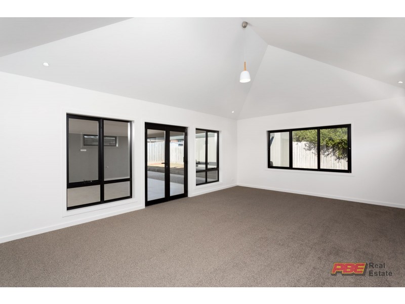 51 Oxford Way, Wonthaggi VIC 3995