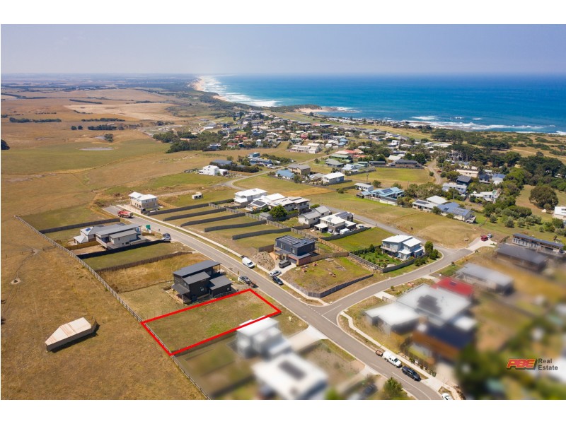 13 Hillcrest Avenue, Kilcunda VIC 3995