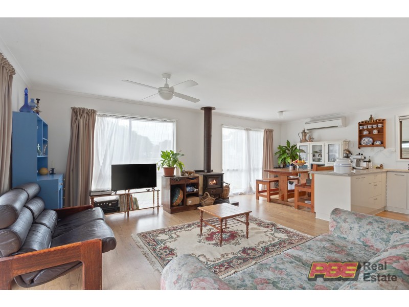 17 ANGLERS ROAD, Cape Paterson VIC 3995