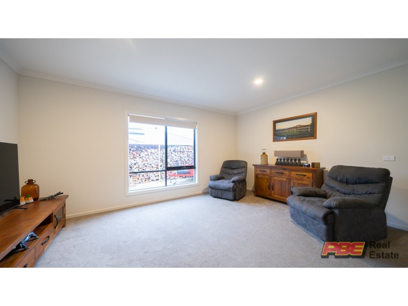 38 Racecourse Crescent, Dalyston VIC 3992