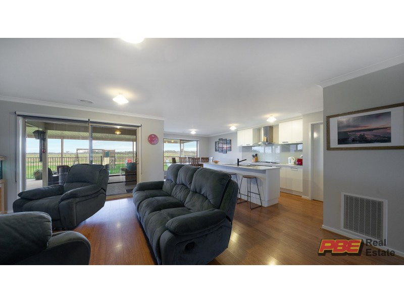5 Lilian Court, Dalyston VIC 3992