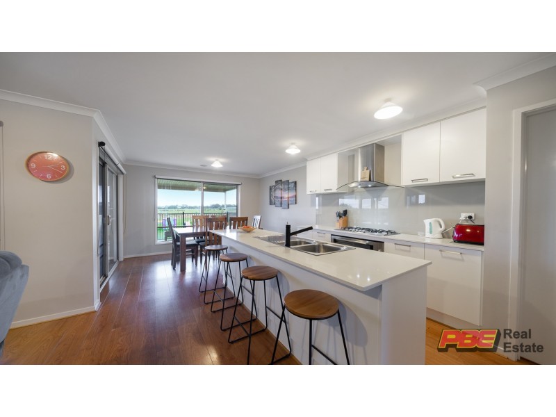 5 Lilian Court, Dalyston VIC 3992