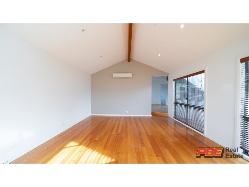 33 Oxford Way, Wonthaggi VIC 3995