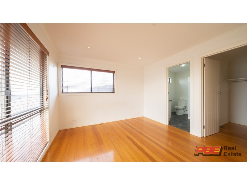33 Oxford Way, Wonthaggi VIC 3995