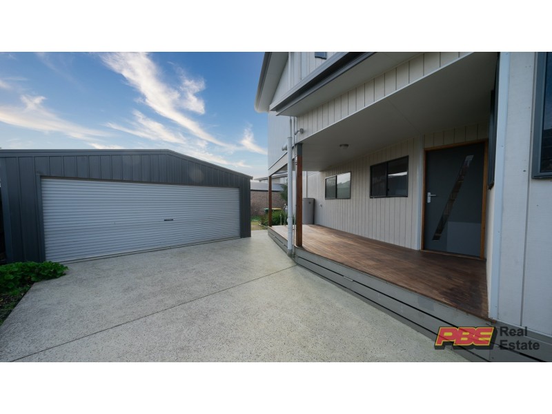 33 Oxford Way, Wonthaggi VIC 3995