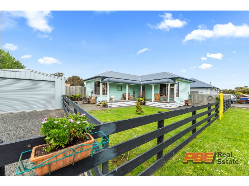 9 Powlett Street, Dalyston VIC 3992