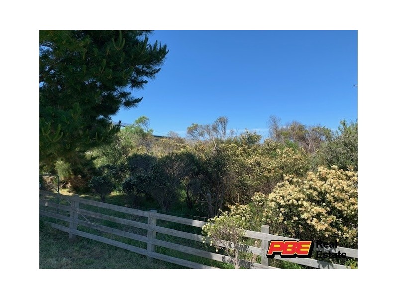 41 CORAL STREET, Cape Paterson VIC 3995