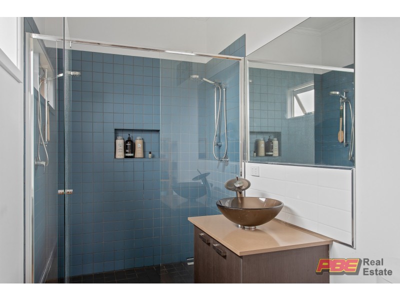 8 Wave Street, Kilcunda VIC 3995