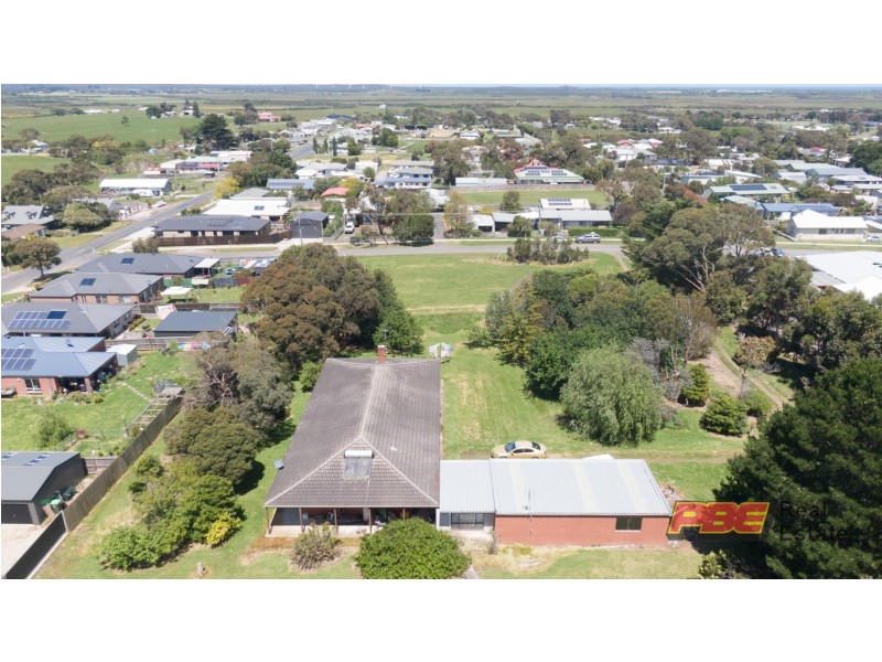 2 Charlton Rise, Dalyston VIC 3992