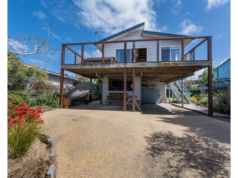 62 NARDOO STREET, Cape Paterson VIC 3995