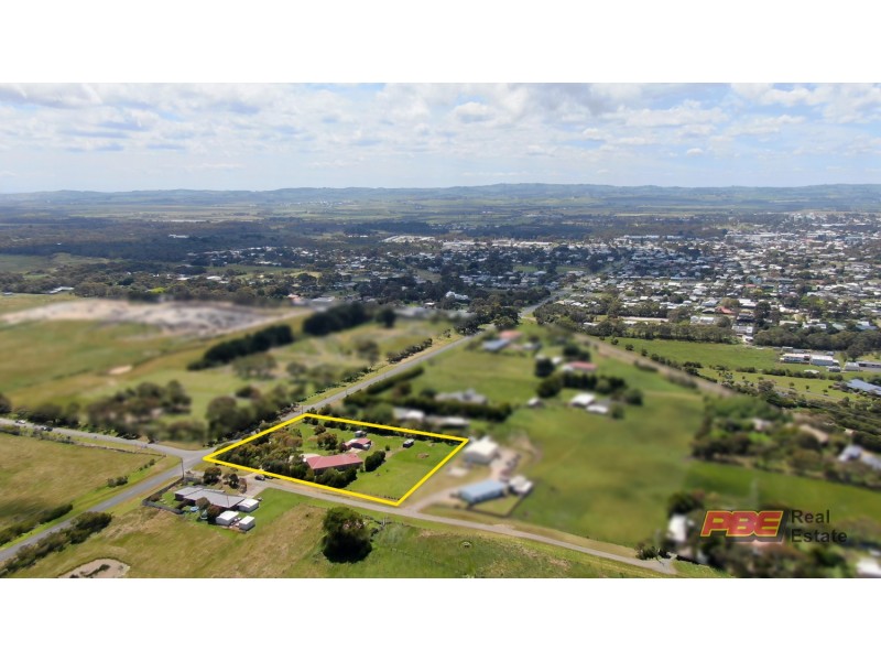5 Pine Grove, Wonthaggi VIC 3995