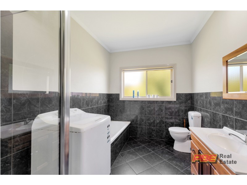 5 Pine Grove, Wonthaggi VIC 3995