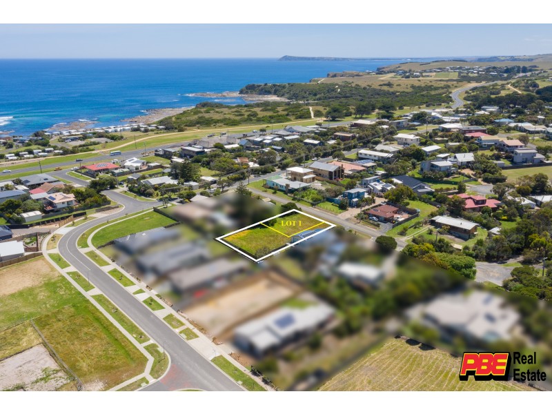 1/2 Bonwick Court, Kilcunda VIC 3995