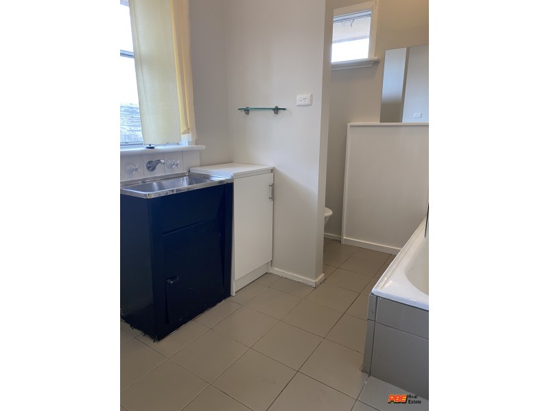 2/1 FULLERS ROAD, Wonthaggi VIC 3995