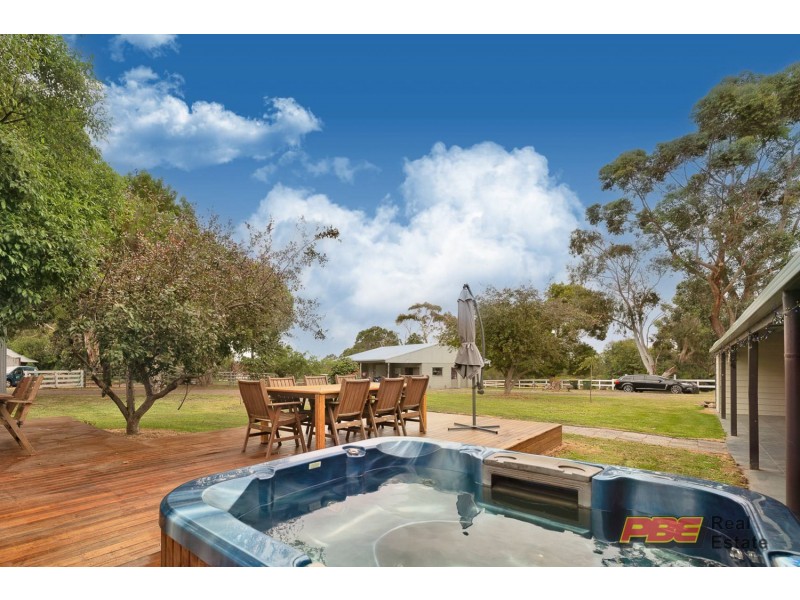 280 McCraws Road, Wattle Bank VIC 3995
