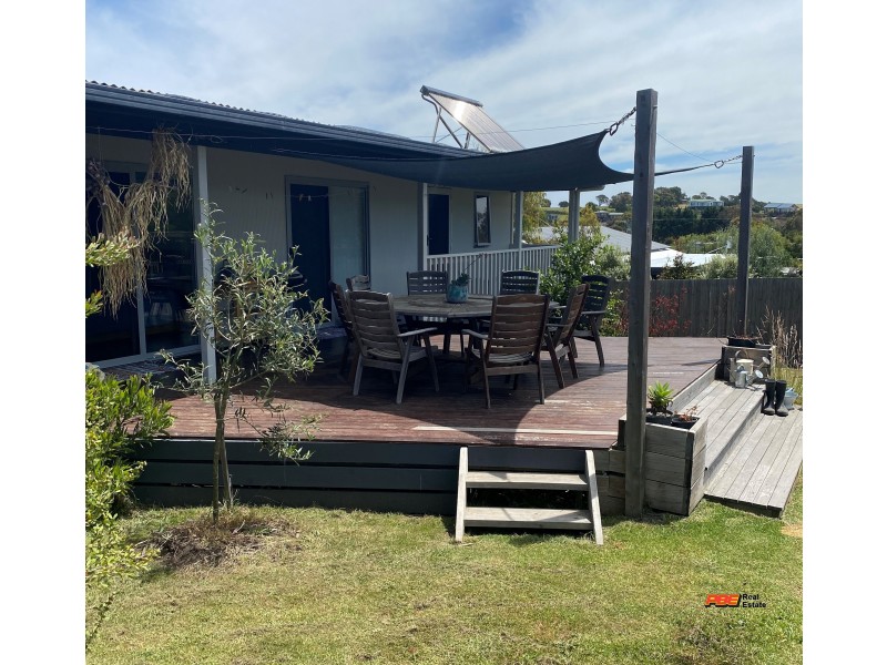 17 Hillcrest Avenue, Kilcunda VIC 3995