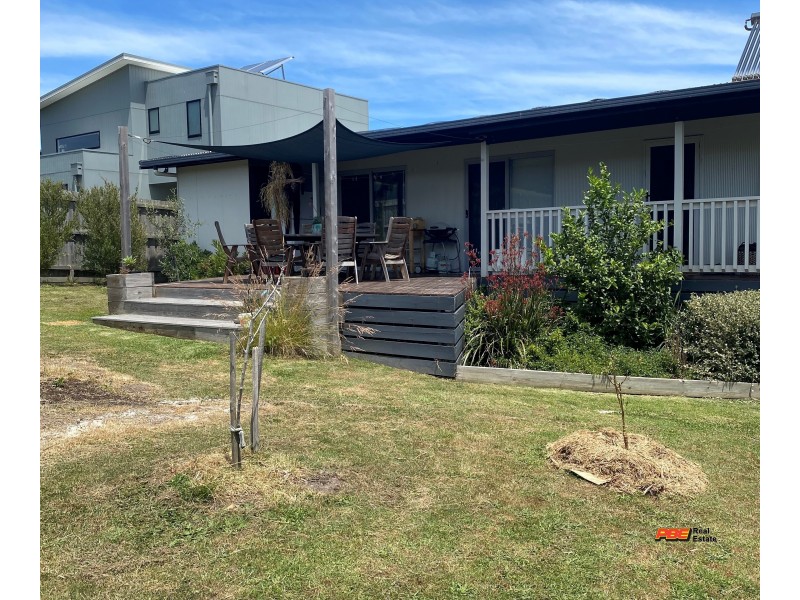 17 Hillcrest Avenue, Kilcunda VIC 3995