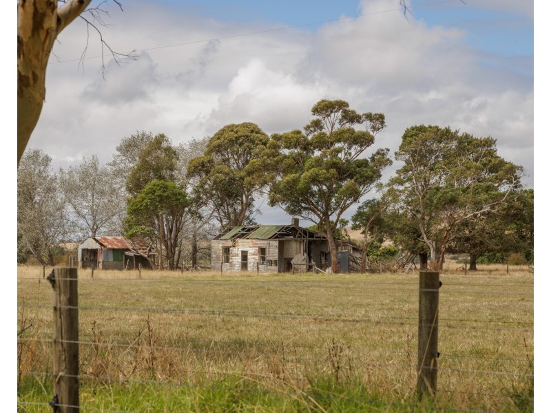 380 McGrath Road, Bass VIC 3991