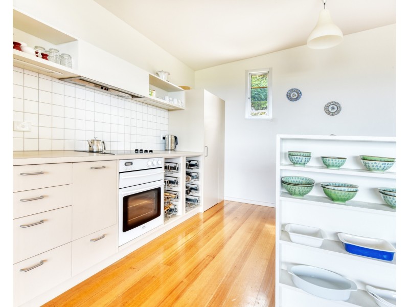 5 Casuarina Grove, Walkerville South VIC 3956