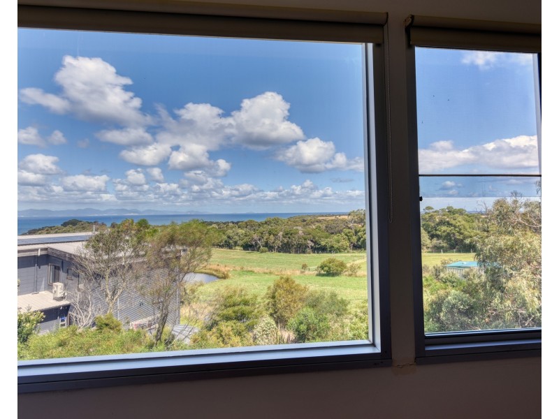 5 Casuarina Grove, Walkerville South VIC 3956