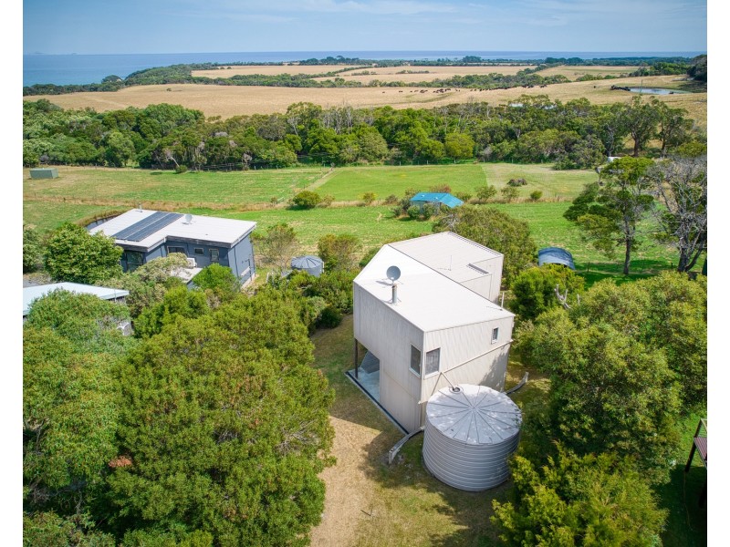 5 Casuarina Grove, Walkerville South VIC 3956