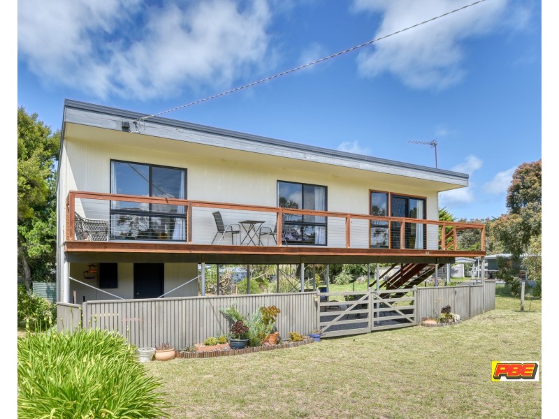 30 Saturn Parade, Venus Bay VIC 3956